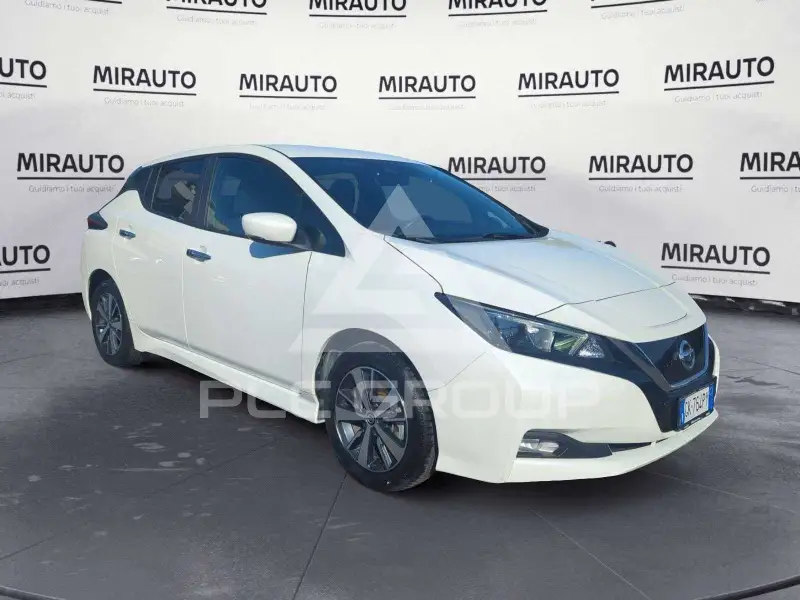 2022 Nissan LEAF