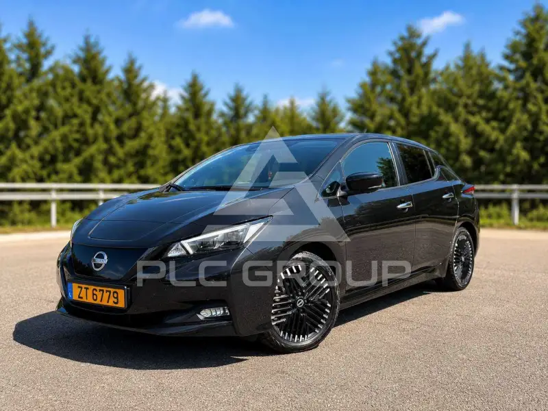2022 Nissan LEAF