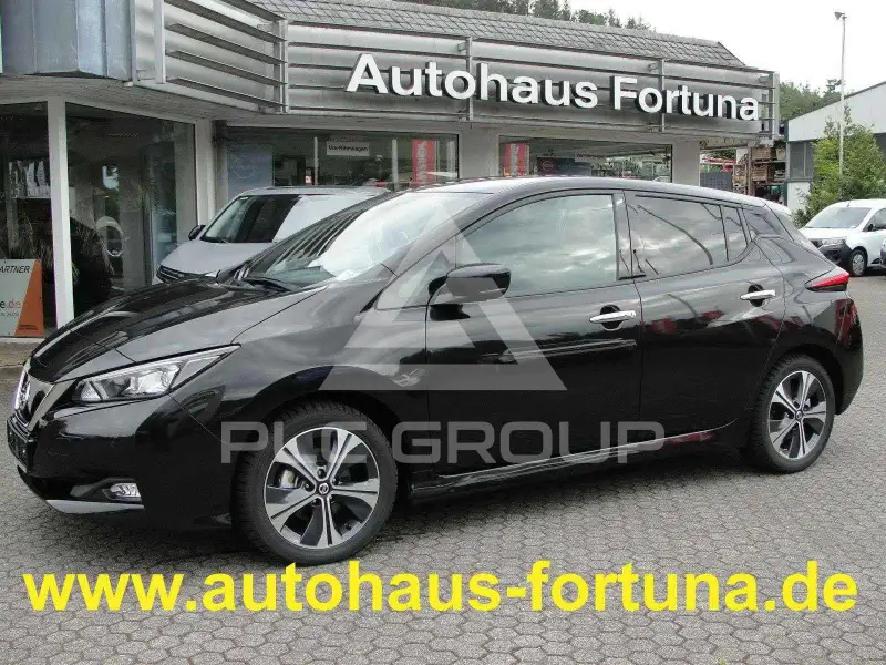 2022 Nissan LEAF
