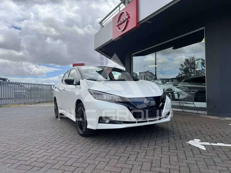 2022 Nissan LEAF