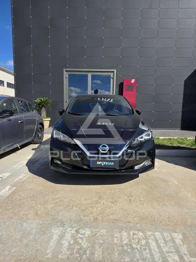 2022 Nissan LEAF