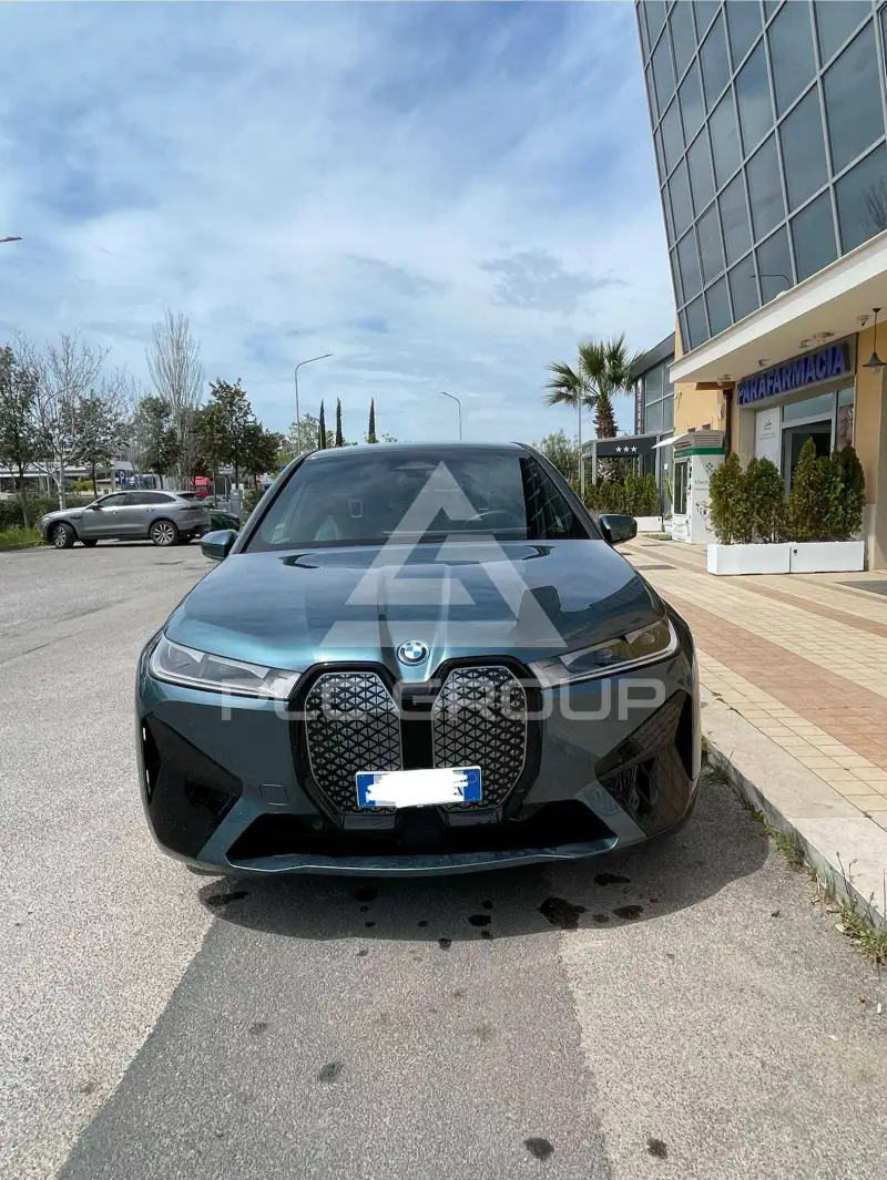 2022 BMW iX