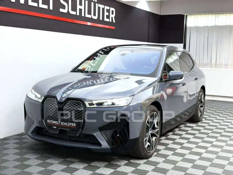 2022 BMW iX