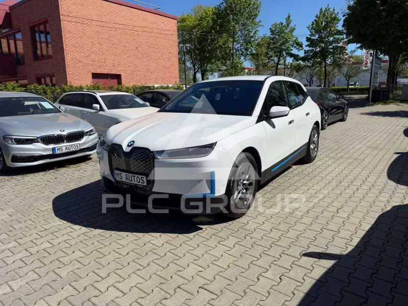 2022 BMW iX