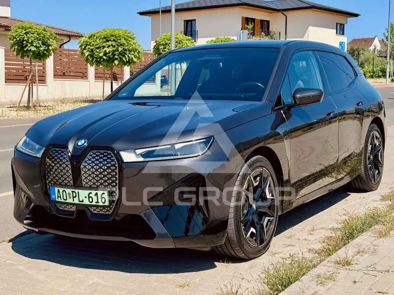2022 BMW iX