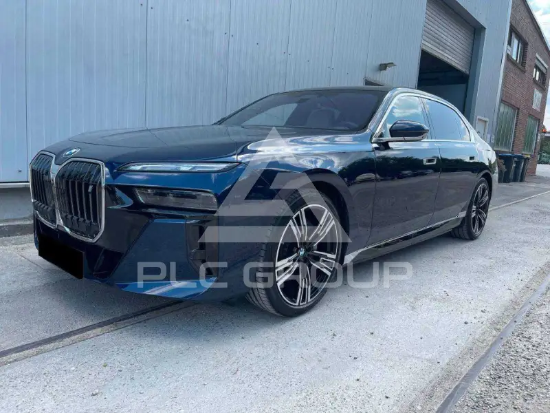 2022 BMW I7