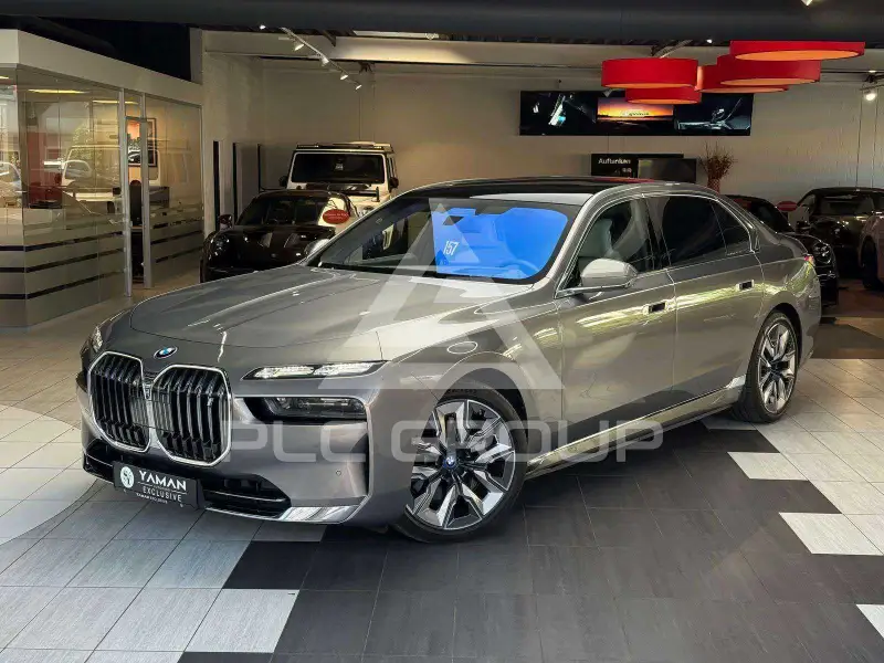 2022 BMW I7