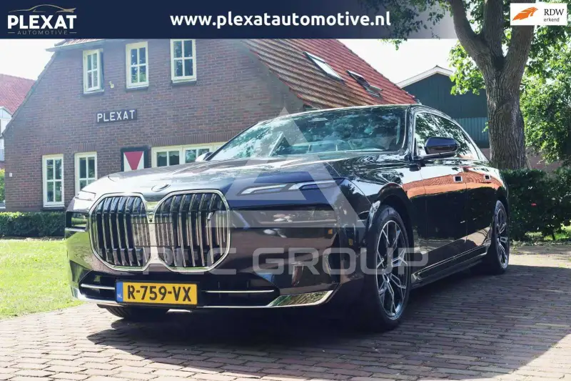 2022 BMW I7