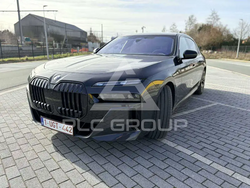 2022 BMW I7