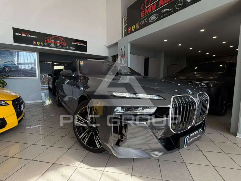 2022 BMW I7