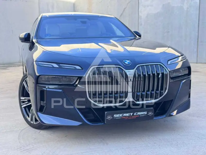 2022 BMW I7