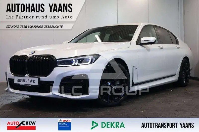 2022 BMW 740