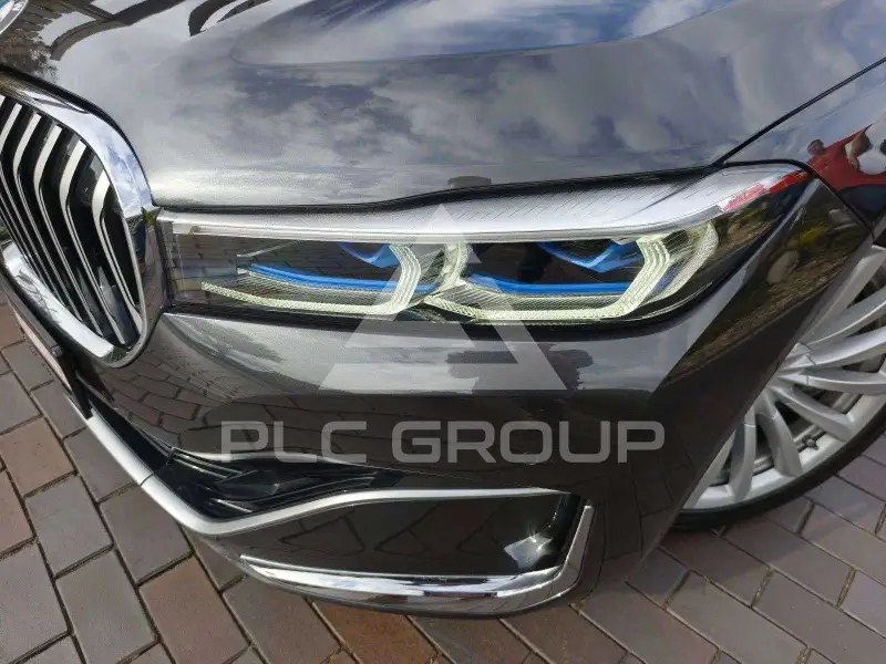 2022 BMW 750