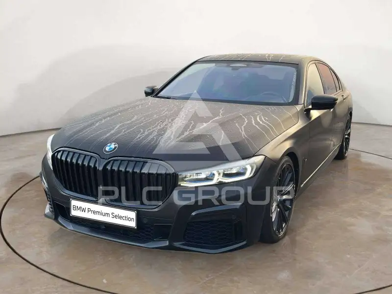 2022 BMW 750
