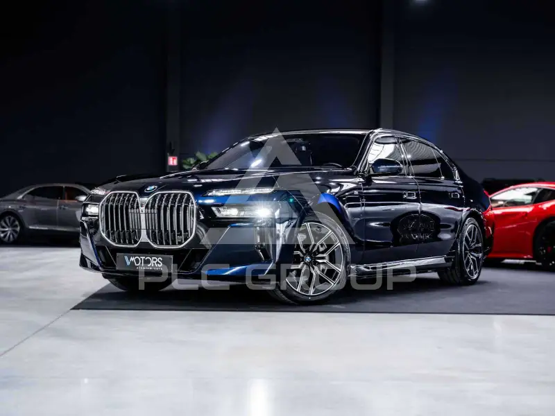 2022 BMW 750