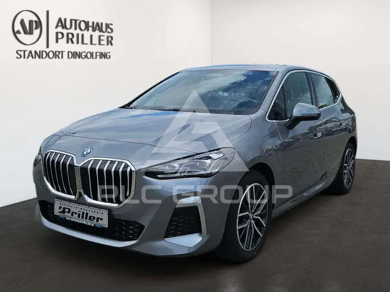 2022 BMW 230