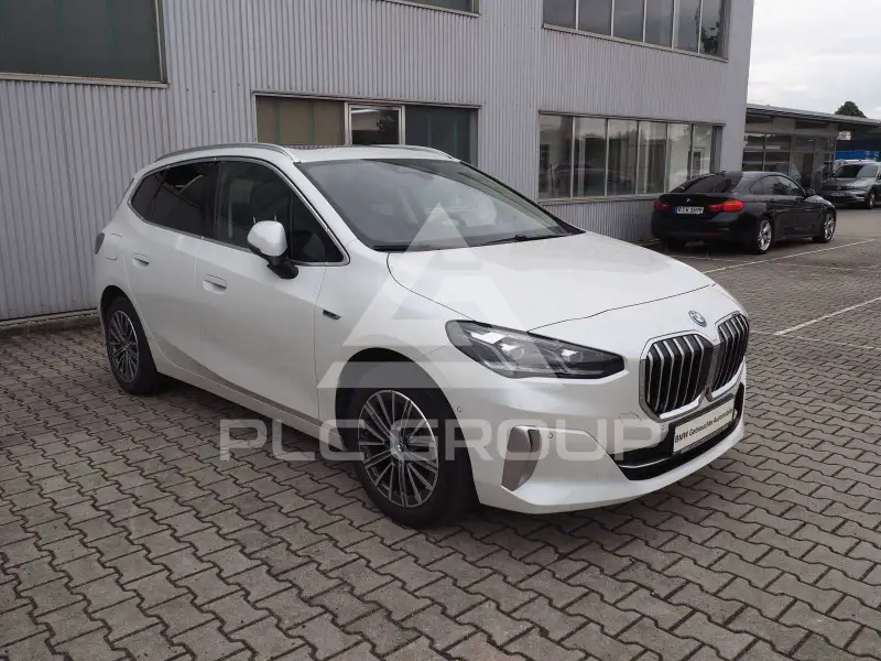 2022 BMW 230