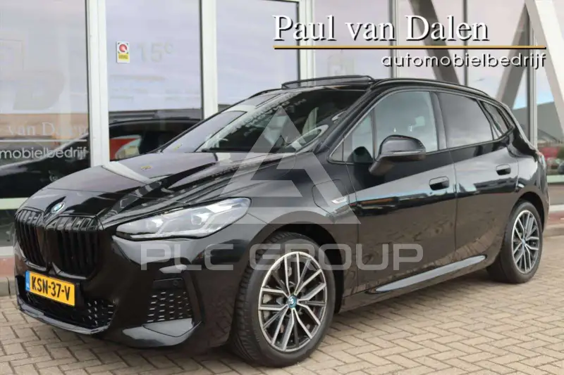2022 BMW 230