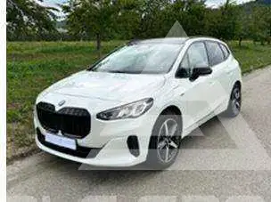 2022 BMW 230