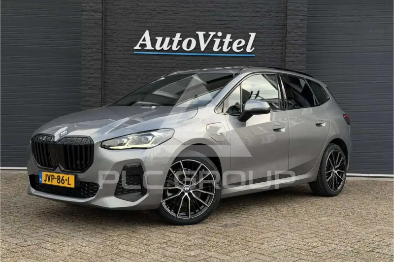 2022 BMW 230