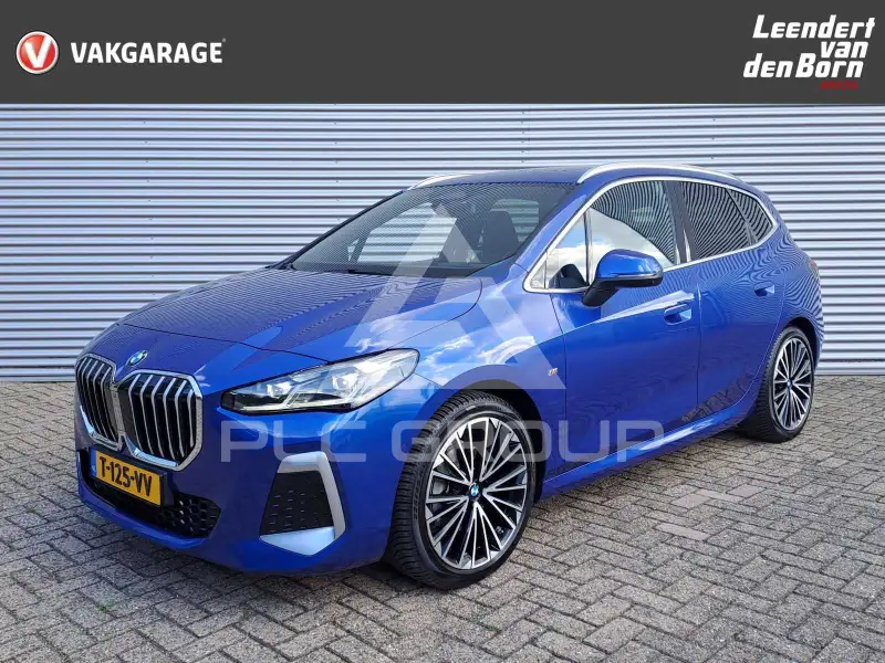 2022 BMW 220