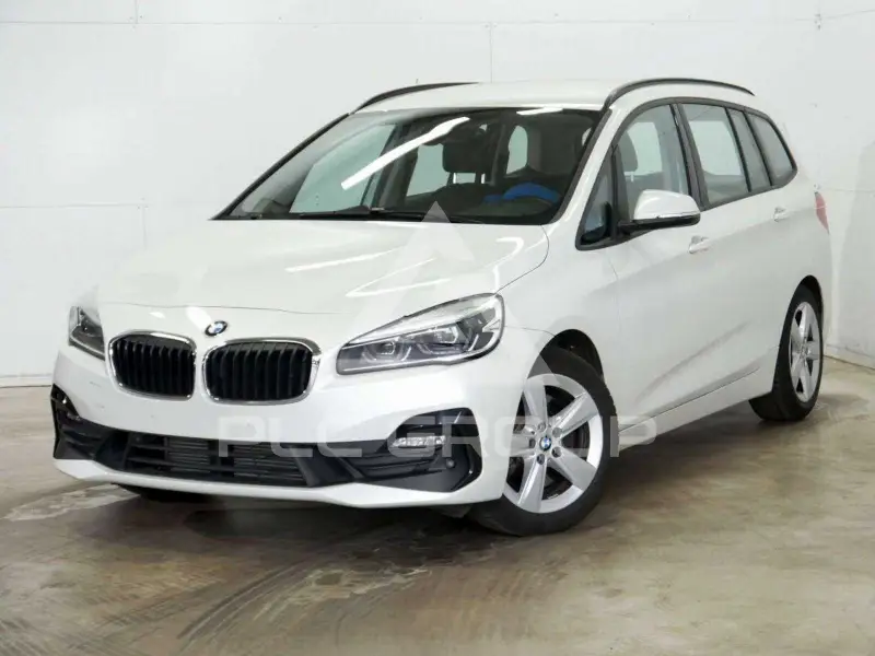 2022 BMW 220
