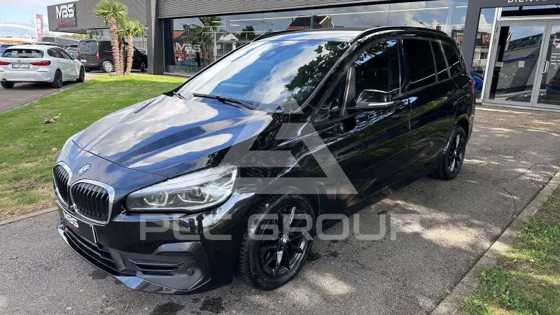 2022 BMW 216
