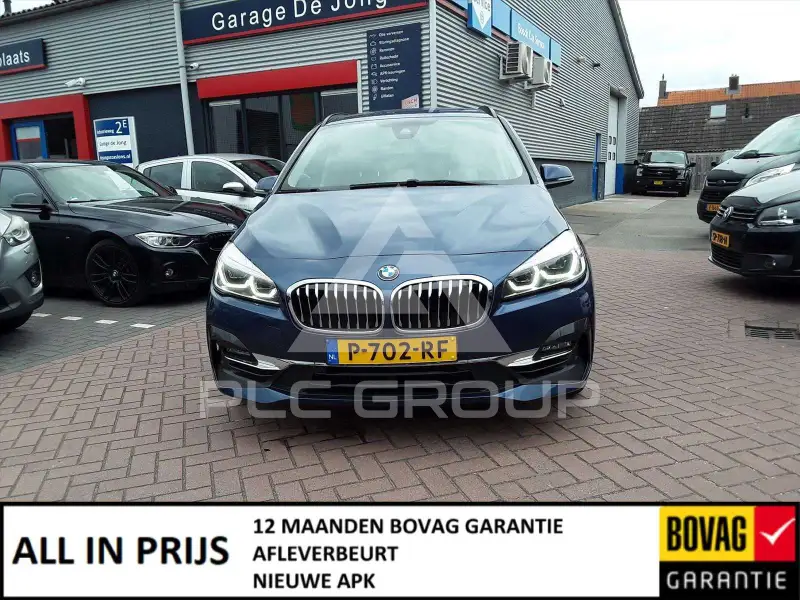 2022 BMW 216