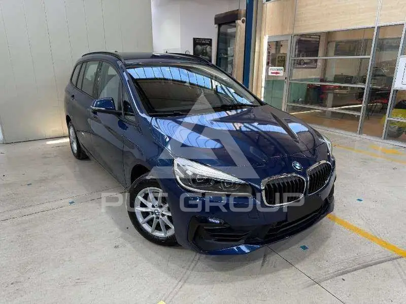 2022 BMW 216