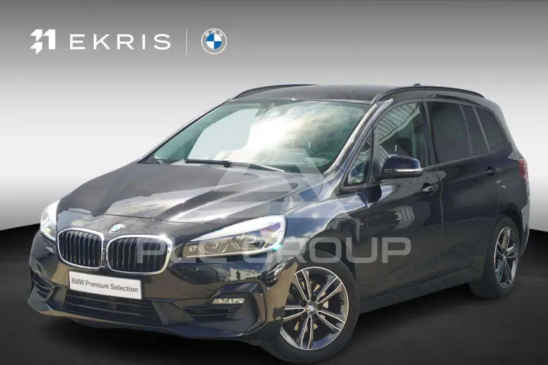 2022 BMW 216