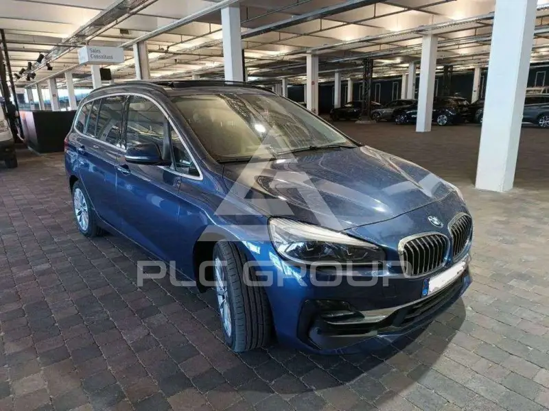 2022 BMW 216