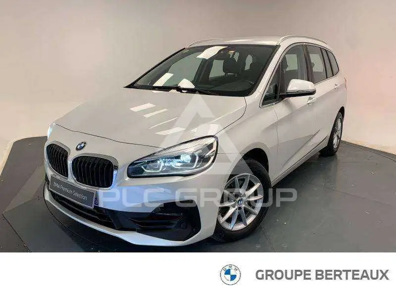 2022 BMW 216