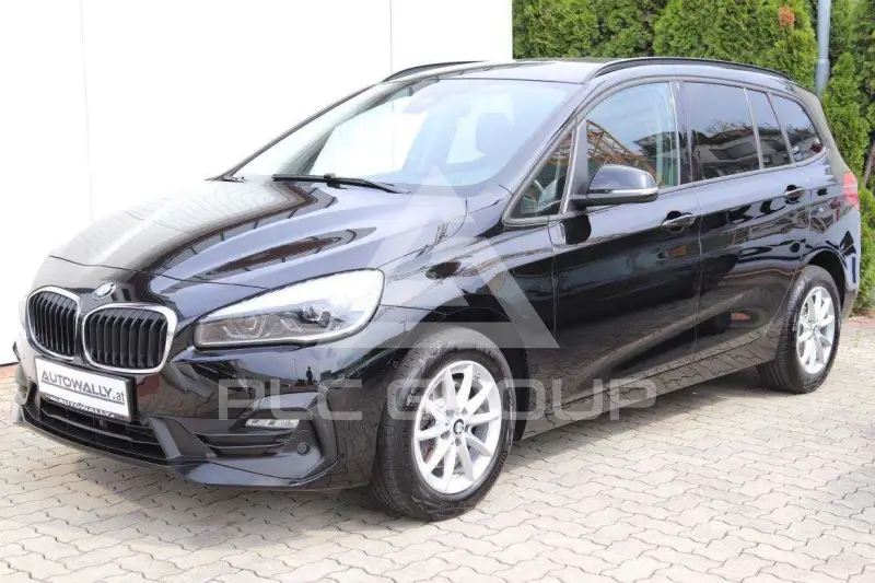 2022 BMW 216
