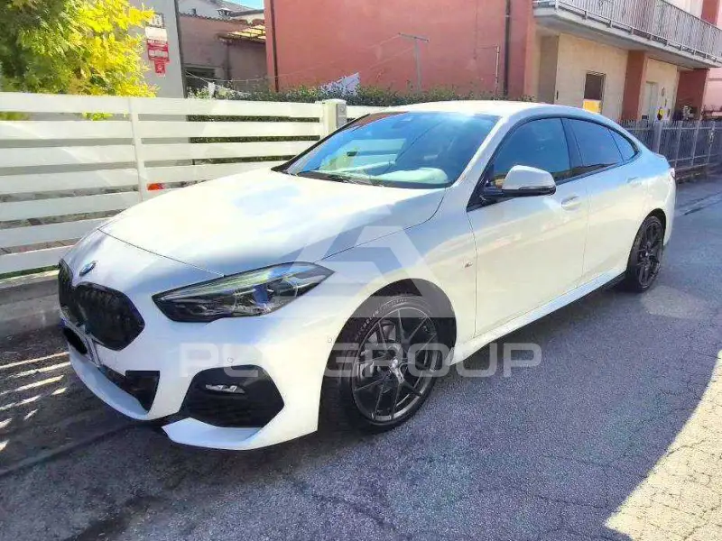 2022 BMW 216