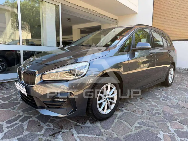 2022 BMW 216
