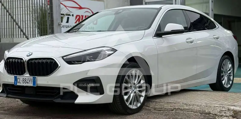 2022 BMW 216