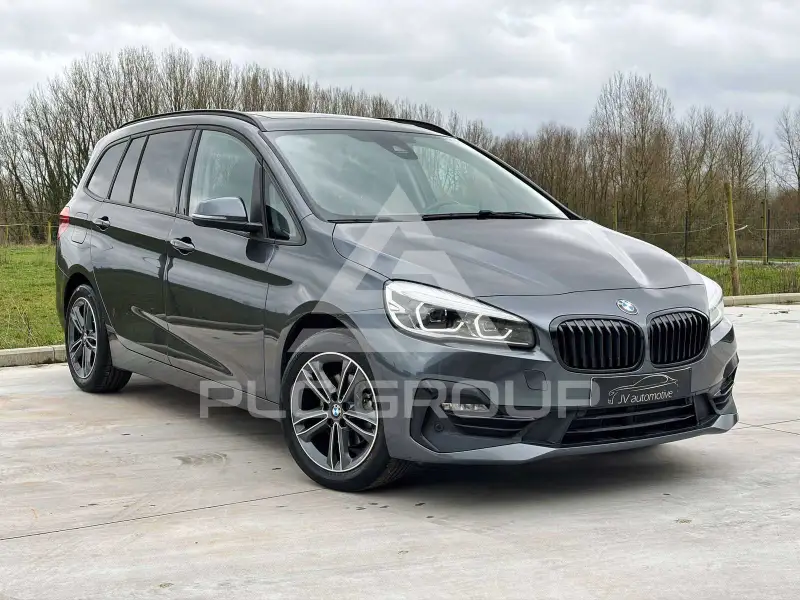 2022 BMW 216