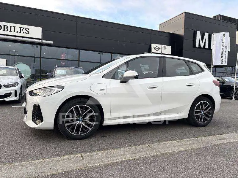 2022 BMW 225