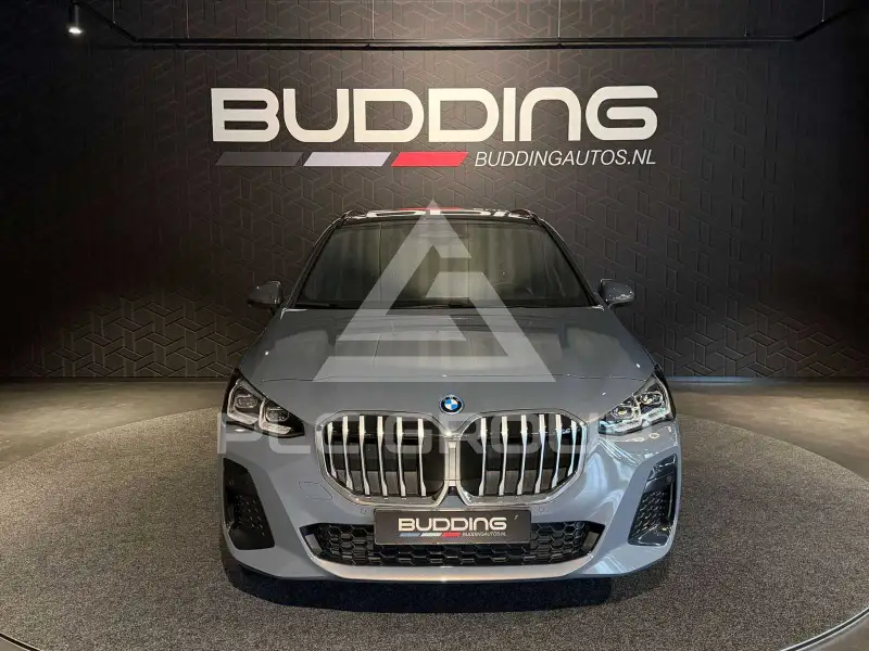 2022 BMW 225