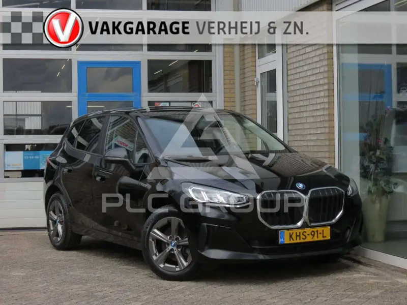 2022 BMW 225