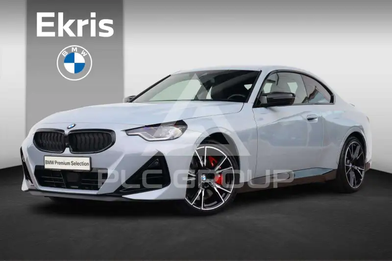 2022 BMW 240M