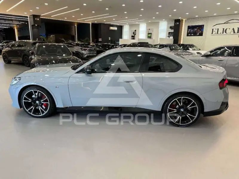 2022 BMW 240M