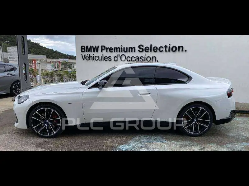 2022 BMW 240M
