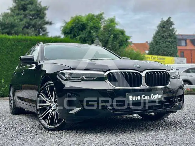 2022 BMW 530