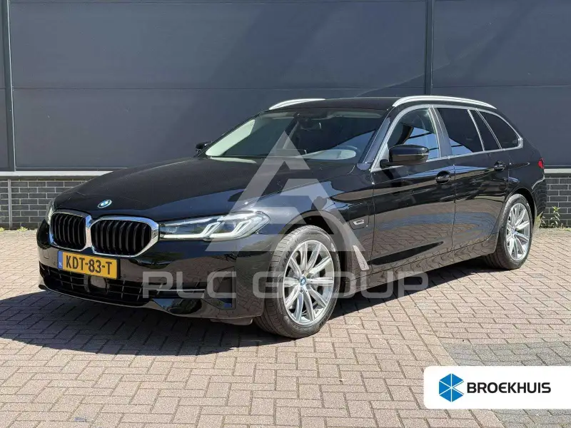 2022 BMW 530