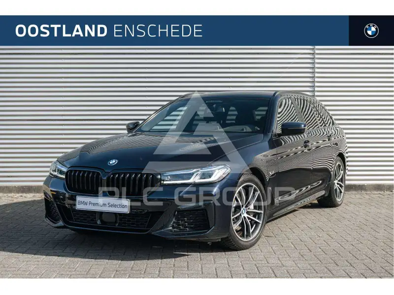 2022 BMW 530