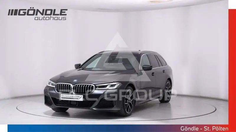 2022 BMW 530