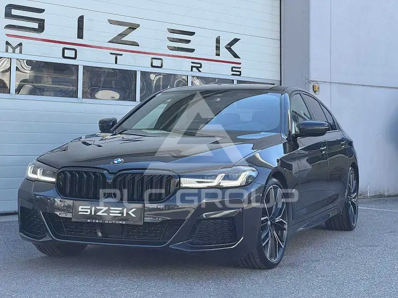 2022 BMW 530