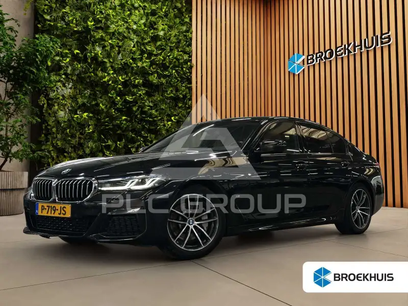 2022 BMW 530