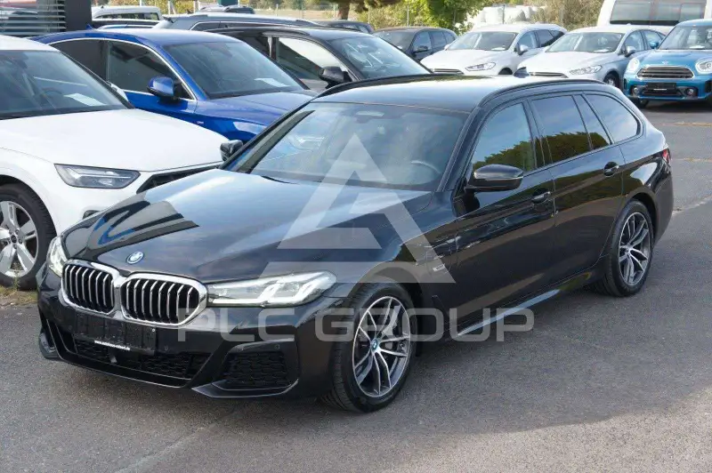 2022 BMW 530